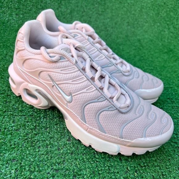 Nike Air Max GS Plus Barely Rose Pink White size 5Y /Women's Sz